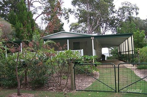 13 Coondooroopa Dr, Macleay Island, QLD 4184