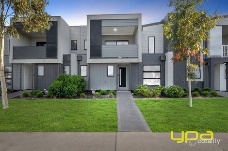 Property photo of 45 Nugget Way Cranbourne East VIC 3977