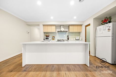 Property photo of 26 Aravalli Crescent Clyde North VIC 3978