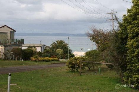 Property photo of 8 Wolfenden Street Rhyll VIC 3923