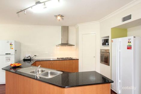 Property photo of 4 Reys Close Mordialloc VIC 3195