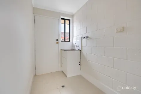 Property photo of 1/612 Hague Street Lavington NSW 2641