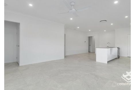 Property photo of 5 Legacy Drive Flinders View QLD 4305