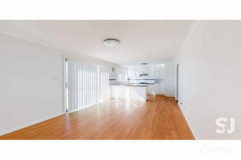 Property photo of 19 Dunheved Circle Dubbo NSW 2830