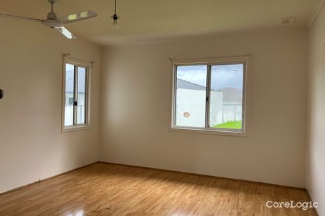 Property photo of 4 Oleander Street Doveton VIC 3177