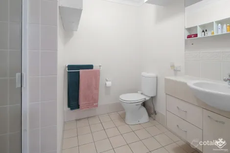 Property photo of 8/2200 Logan Road Upper Mount Gravatt QLD 4122