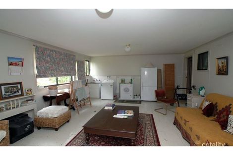 Property photo of 33 Heckfield Street Macarthur VIC 3286