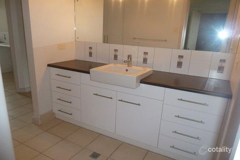 Property photo of 2 Eyre Court Mount Gambier SA 5290