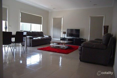 Property photo of 2/24 Finchley Park Crescent Tarneit VIC 3029