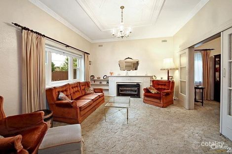 Property photo of 15 The Highway Bentleigh VIC 3204