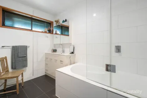 Property photo of 22 Hunter Road Traralgon VIC 3844