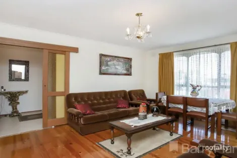 Property photo of 10 Felgate Close Tullamarine VIC 3043