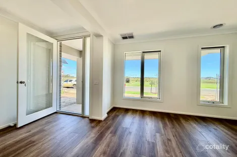 98 Jagged Cct, Tarneit, VIC 3029