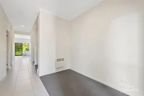 Property photo of 35 Chessington Drive Williams Landing VIC 3027