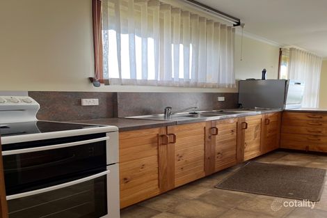 Property photo of 5 Malakoff Street Somerset TAS 7322