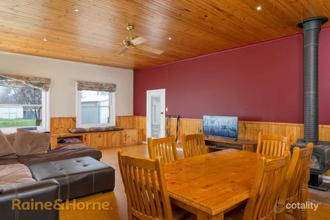 Property photo of 22 Tarcutta Street Ladysmith NSW 2652