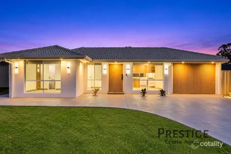 1 Mersey Cl, Bossley Park, NSW 2176