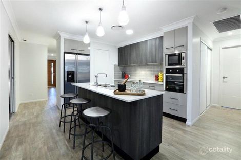 Property photo of 8 Macqueen Street Mount Lofty QLD 4350