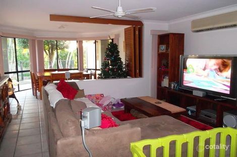Property photo of 8 Sorrento Way Forest Lake QLD 4078