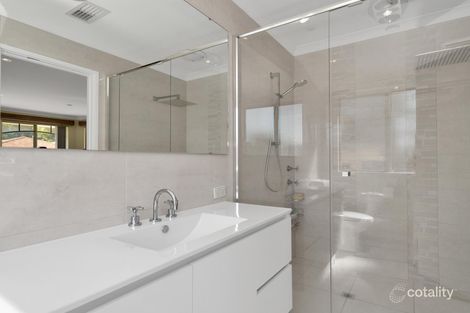 Property photo of 3 Mulloway Place Warnbro WA 6169
