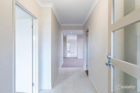 Property photo of 5 Keira Circuit Werribee VIC 3030