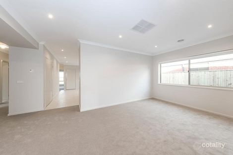 Property photo of 5 Keira Circuit Werribee VIC 3030