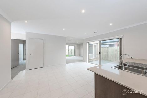 Property photo of 5 Keira Circuit Werribee VIC 3030
