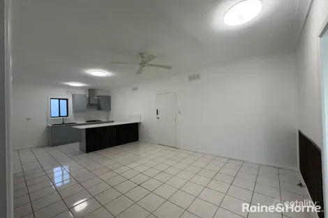 Property photo of 11 Scribbly Place Macquarie Fields NSW 2564