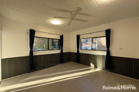 Property photo of 11 Scribbly Place Macquarie Fields NSW 2564