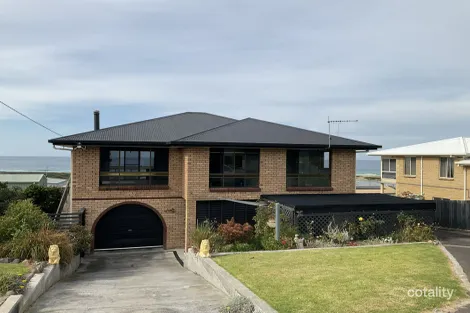 19 George St, Scamander, TAS 7215