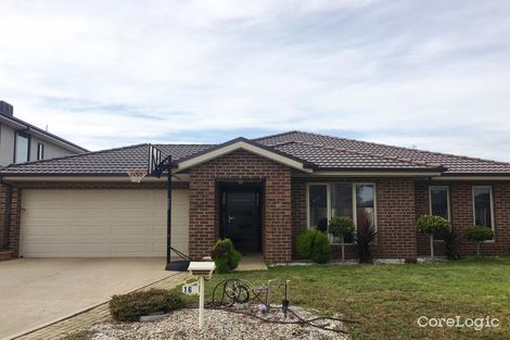 Property photo of 16 Landini Circuit Cranbourne North VIC 3977