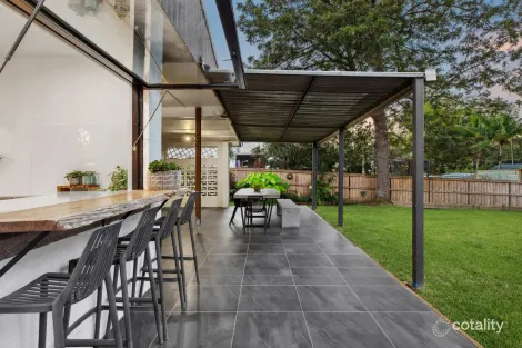 11 Sunset Way, Cooroibah, QLD 4565