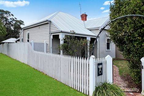 Property photo of 2 Queen Street Colac VIC 3250