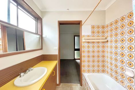 Property photo of 2/18 Andrew Street Ringwood VIC 3134