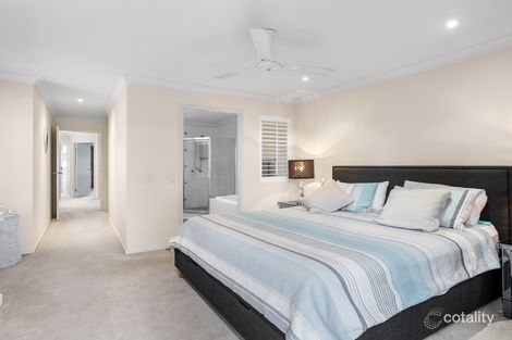 Property photo of 2/42 Bayview Street Runaway Bay QLD 4216