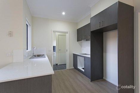 Property photo of 1/11 Grenache Street Point Cook VIC 3030