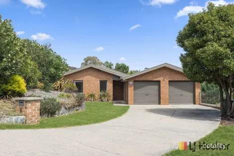 8 Ling Pl, Karabar, NSW 2620