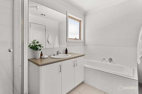 Property photo of 3/277 Warrigal Road Burwood VIC 3125