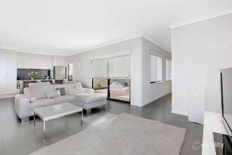 Property photo of 1 Saratoga Walk Epping VIC 3076