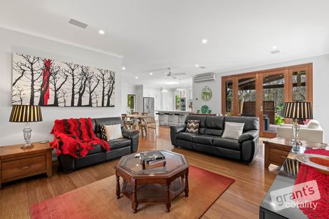 Property photo of 38 Kramer Drive Berwick VIC 3806