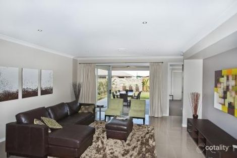 Property photo of 7 Azure Way Hope Island QLD 4212