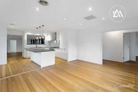 Property photo of 4 McKenzie Way Langwarrin VIC 3910