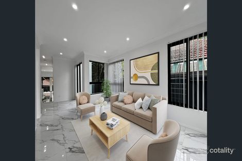 Property photo of 1/111 Juno Parade Greenacre NSW 2190