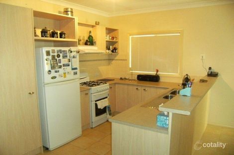Property photo of 8 Nullarbor Place Caroline Springs VIC 3023