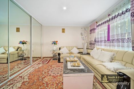 Property photo of 10 Justin Circuit Hampton Park VIC 3976