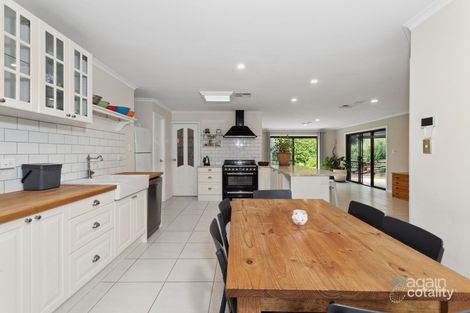 Property photo of 17 Chifley Crescent Trott Park SA 5158