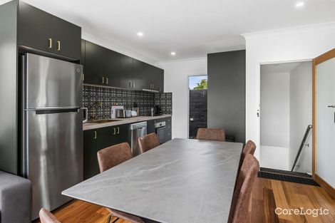 Property photo of 6 Centre Court Torquay VIC 3228