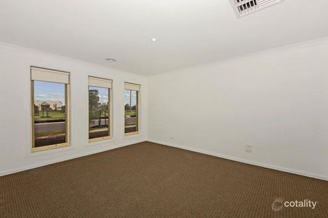 Property photo of 45 Timbarra Drive Werribee VIC 3030