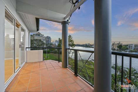 Property photo of 11/50-56 Thorn Street Kangaroo Point QLD 4169