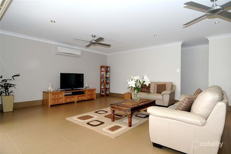 Property photo of 11 St Lucia Place Bonny Hills NSW 2445